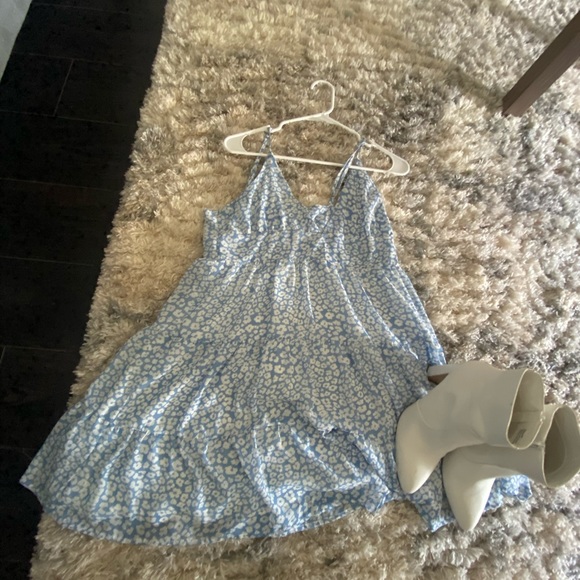 Ditsy Floral Dress - Picture 2 of 2